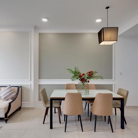 Smile Home Tresor Apartment - Modern Comfortable Ho Chi Minh City Bagian luar foto